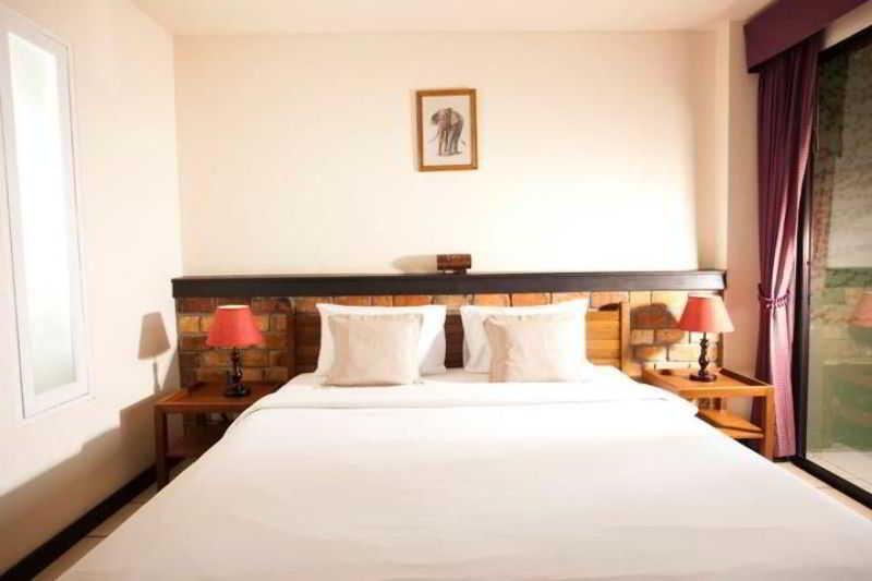 Tony alojamiento Khao Lak Exterior foto